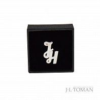 Stříbrná ozdoba do klopy s monogramem JH