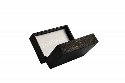 Luxusní černá spona na kravatu osazená drahokamem z onyxu
