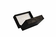 Luxusní designová stříbrná spona na kravatu s černým matným kulatým detailem