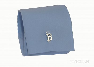 Manžetové knoflíčky ve tvaru B vyrobené na zakázku podle loga firmy