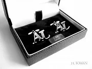 Stříbrné manžetové knoflíčky s monogramem AL vyrobené na míru