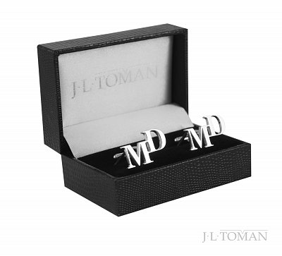 Stříbrné manžetové knoflíčky s monogramem MD vyrobené na zakázku