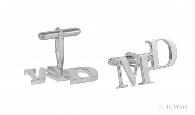 Stříbrné manžetové knoflíčky s monogramem MD vyrobené na zakázku